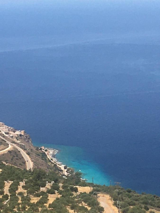 Πύργος Παραδοσιακός Με Μαγευτική Θέα - Villa Traditional Tower With Amazing Sea View アレオポリ エクステリア 写真